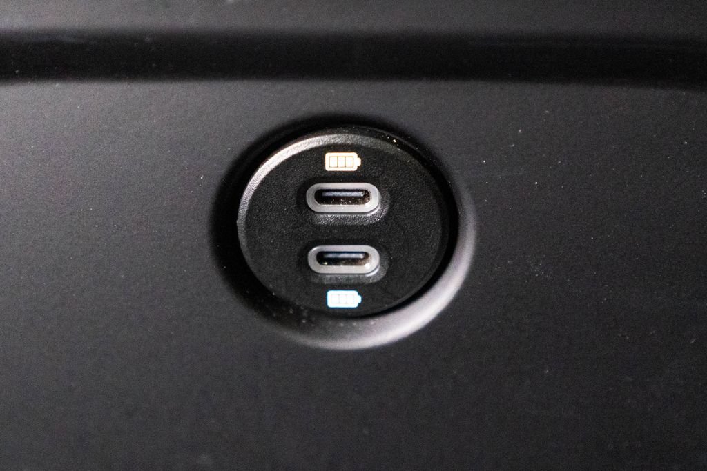 Certified 2024 Porsche Macan S AWD/4WD image 37