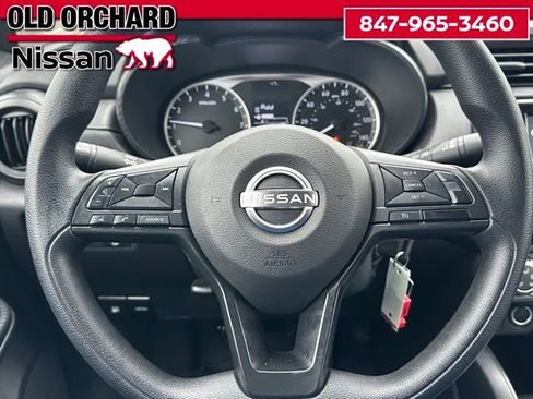 Used 2025 Nissan Versa S image 22