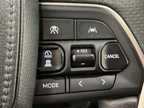 Used 2025 Toyota 4Runner SR5 image 39