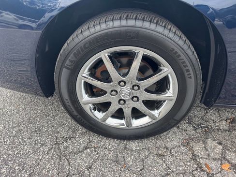 Used 2007 Buick Lucerne CXL image 6