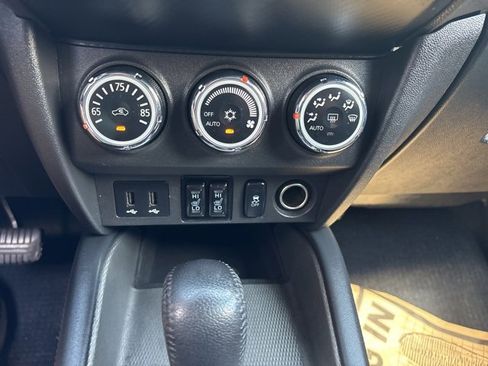 Used 2019 Mitsubishi Outlander Sport SE image 14