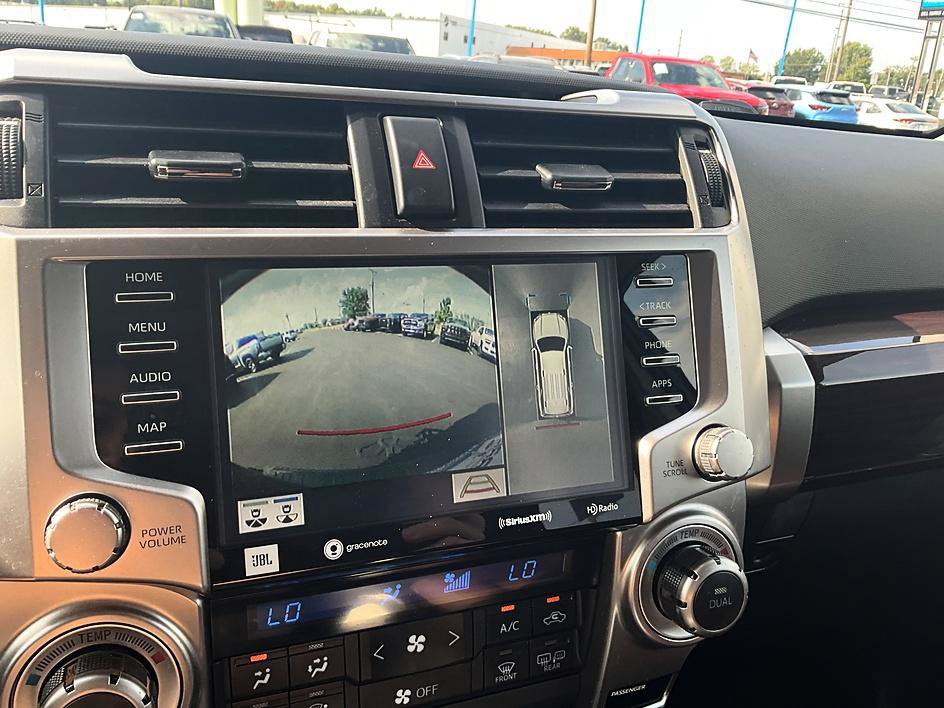 Used 2022 Toyota 4Runner Limited AWD/4WD image 22