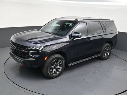 Used 2023 Chevrolet Tahoe Z71 w/ Luxury Package AWD/4WD image 13