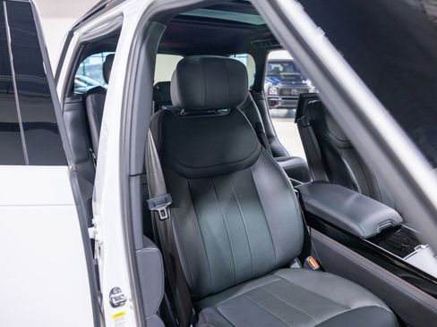 Used 2024 Land Rover Range Rover Long Wheelbase Autobiography AWD/4WD image 29