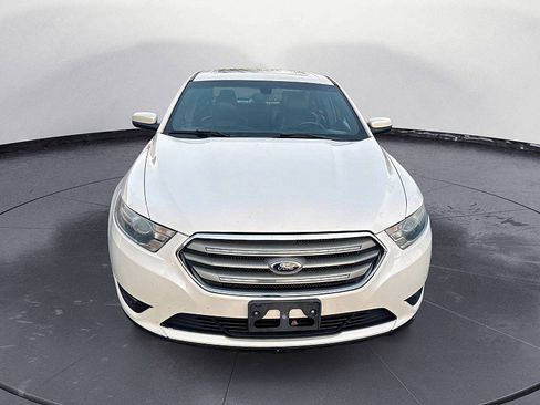 Used 2015 Ford Taurus SEL w/ Equipment Group 201A image 8