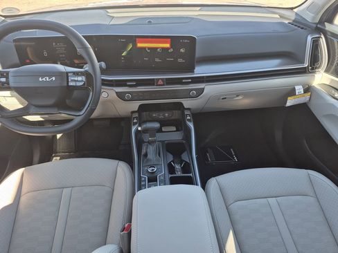 New 2026 Kia Sorento S AWD/4WD image 13