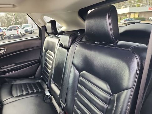 Used 2024 Ford Edge SEL image 28