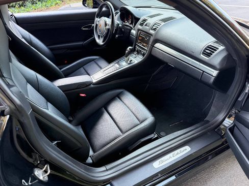 Used 2016 Porsche Cayman RWD image 23