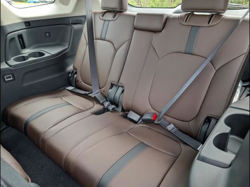 New 2026 Honda Pilot Touring image 13