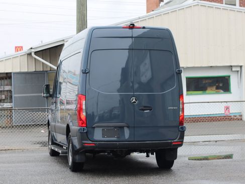 Used 2019 Mercedes-Benz Sprinter 144 image 5