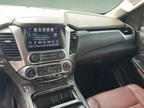 Used 2019 Chevrolet Tahoe Premier w/ Premier Plus Edition RWD image 11