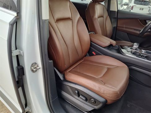 Used 2017 Audi Q7 3.0T Premium Plus image 35