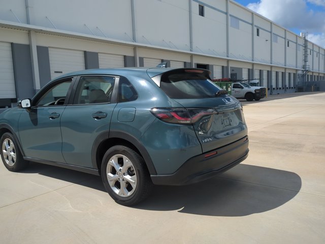 Used 2024 Honda HR-V LX image 7