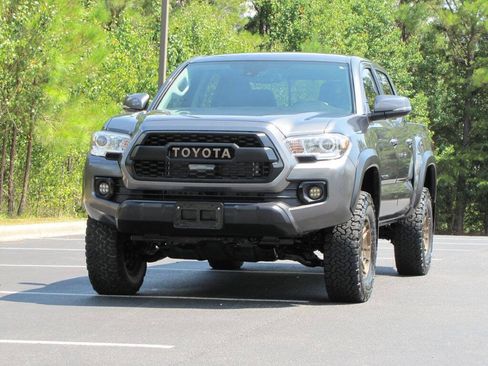 Used 2023 Toyota Tacoma 4x4 Double Cab w/ Trail Edition image 8
