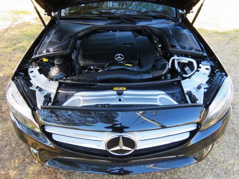 Used 2021 Mercedes-Benz C 300 Sedan image 14