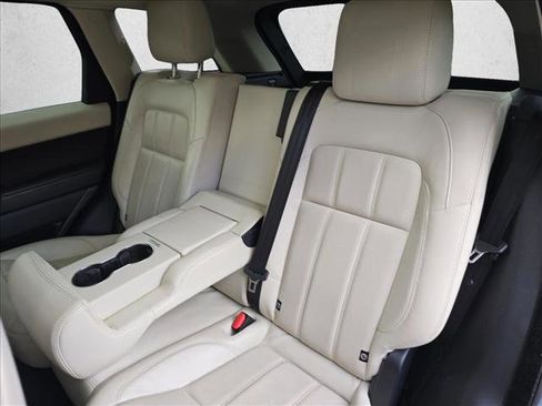 Used 2018 Land Rover Range Rover Sport HSE image 14