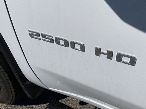 Used 2025 Chevrolet Silverado 2500 W/T w/ WT Convenience Package image 9