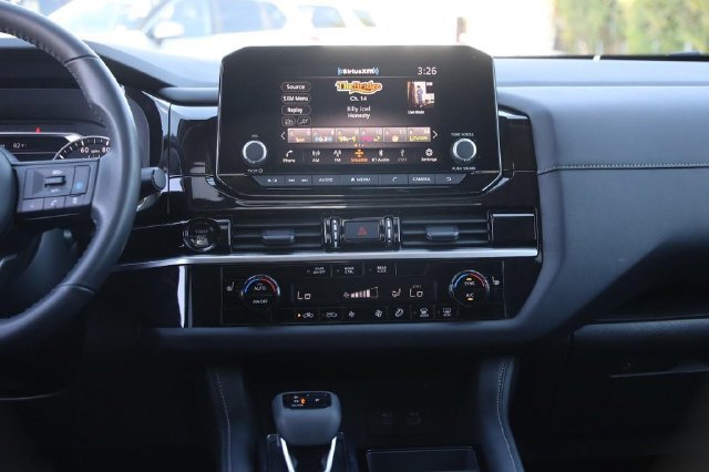 Certified 2025 Nissan Pathfinder SV w/ SV Premium Package FWD image 28