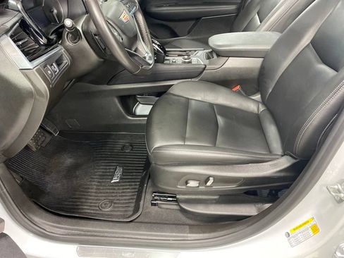 Used 2024 Cadillac XT6 Luxury w/ LPO, Floor Liner Package AWD/4WD image 35