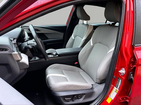 Certified 2025 Toyota Camry SE w/ Convenience Package FWD image 8