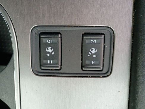 Used 2023 Nissan Murano SV image 25