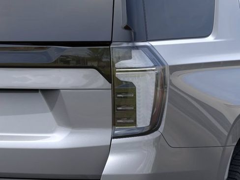 New 2026 Chevrolet Tahoe High Country AWD/4WD image 11