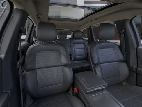 New 2026 Lincoln Nautilus Reserve AWD/4WD image 10