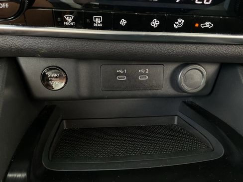 Used 2025 Nissan Rogue SV FWD image 22