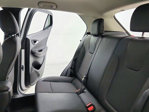 Used 2025 Buick Encore GX Preferred FWD image 30