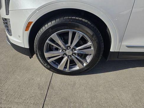 New 2026 Cadillac XT5 Premium Luxury w/ Driver Assist Package FWD image 9