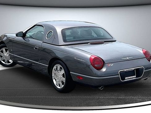 Used 2003 Ford Thunderbird RWD image 4