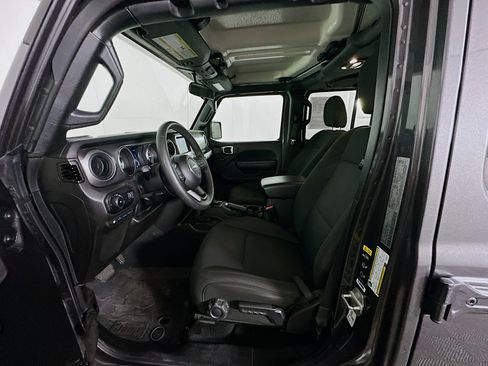 Used 2023 Jeep Wrangler Unlimited AWD/4WD image 13