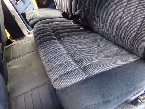 Used 1994 Chevrolet Suburban 4WD image 41