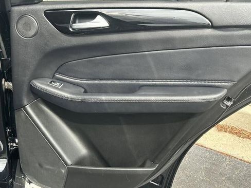 Used 2019 Mercedes-Benz GLE 43 AMG 4MATIC image 16