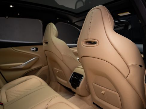 Used 2021 Aston Martin DBX AWD/4WD image 69