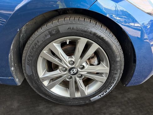 Used 2017 Hyundai Elantra SE FWD image 34