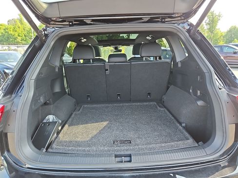 Used 2022 Volkswagen Tiguan SE R-Line AWD/4WD image 29