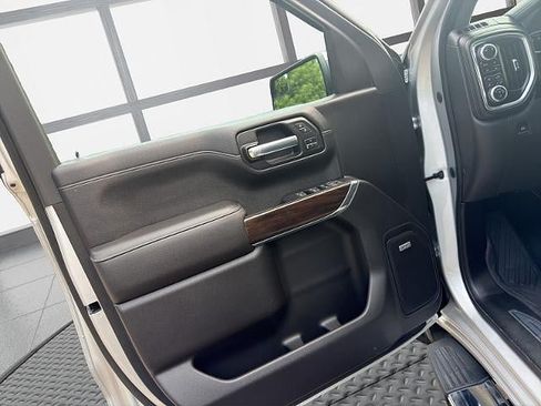 Used 2019 GMC Sierra 1500 SLT w/ SLT Premium Package AWD/4WD image 26