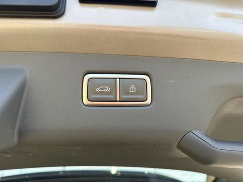 Certified 2026 Kia EV9 Land w/ Nightfall Edition Package AWD/4WD image 20