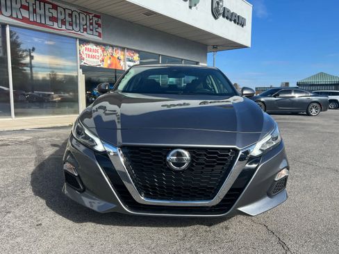 Used 2022 Nissan Altima 2.5 SV image 3