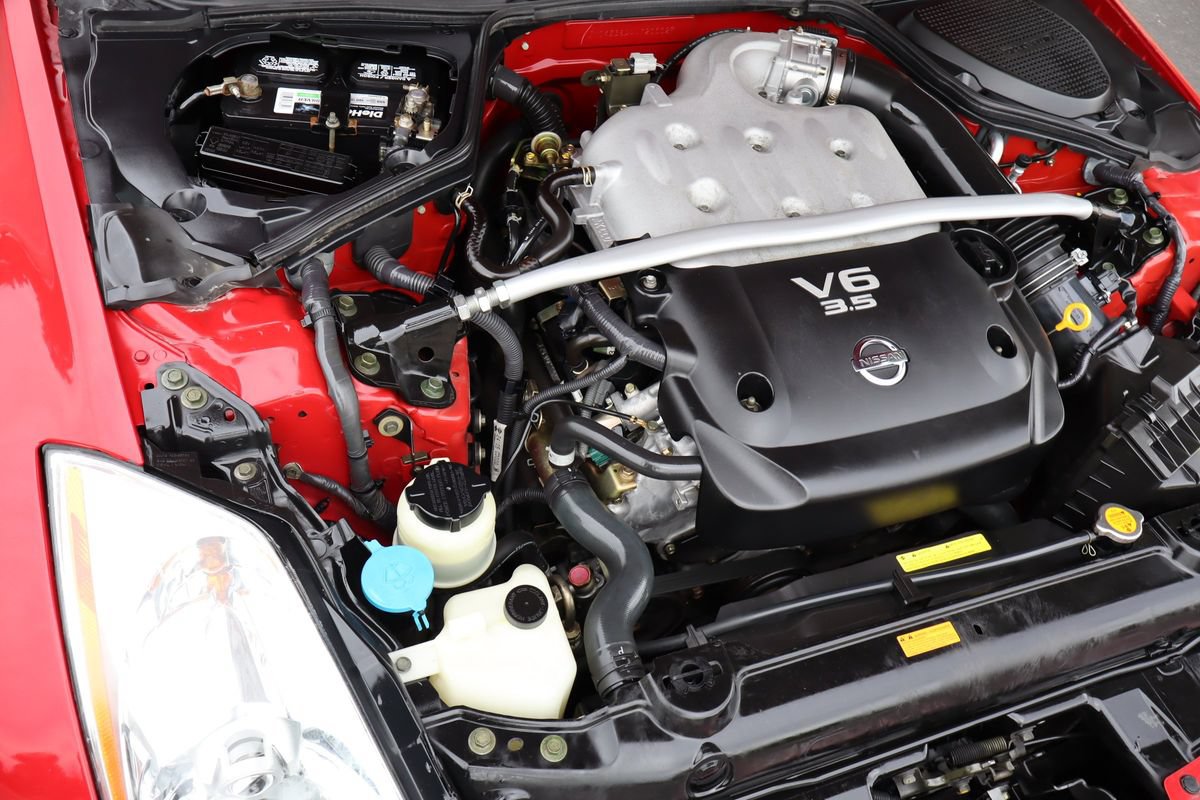 Used 2004 Nissan 350Z Enthusiast RWD image 47