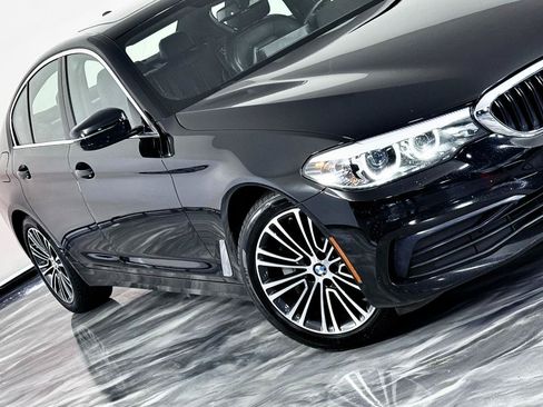Used 2019 BMW 530i xDrive w/ Convenience Package AWD/4WD image 4