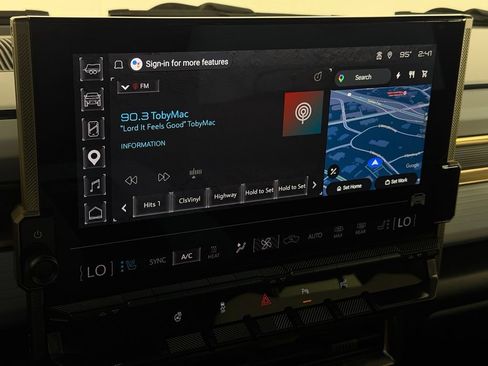 Used 2025 GMC Hummer EV 2X AWD/4WD image 17