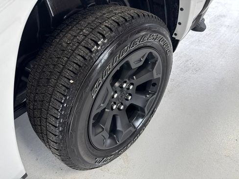 Used 2026 RAM 1500 Big Horn AWD/4WD image 11