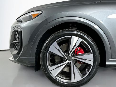 New 2026 Audi SQ5 Premium Plus AWD/4WD image 11