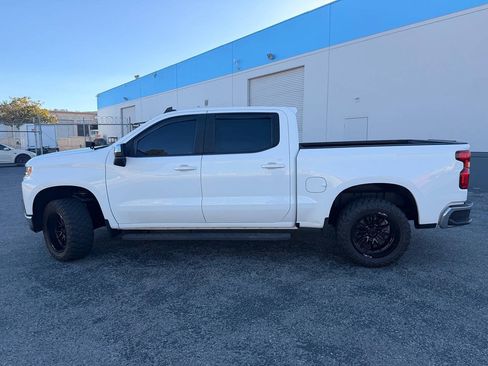 Used 2021 Chevrolet Silverado 1500 LT AWD/4WD image 15