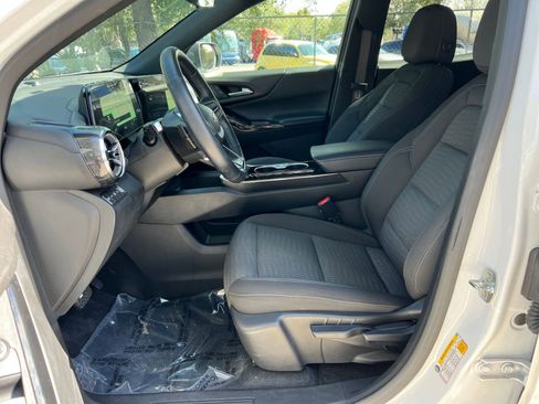 Used 2025 Chevrolet Equinox LT image 21