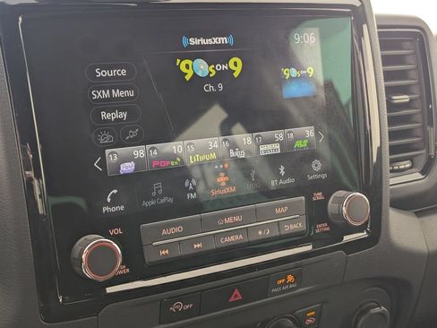 Used 2024 Nissan Frontier PRO-4X AWD/4WD image 19