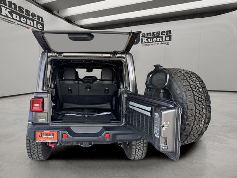 Used 2021 Jeep Wrangler Unlimited Rubicon AWD/4WD image 6