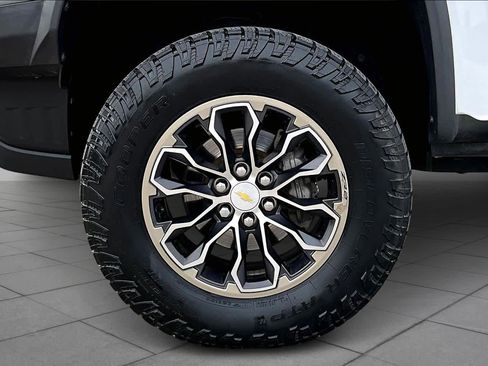 Used 2018 Chevrolet Colorado ZR2 image 10